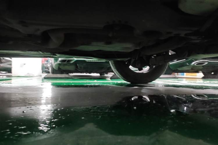 Used Volvo XC60 2014 T5 Zhiyi Edition Chassis Rear Left