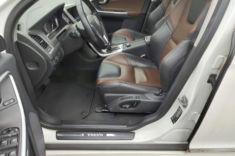 Used Volvo XC60 2014 T5 Zhiya Edition Driver Seat