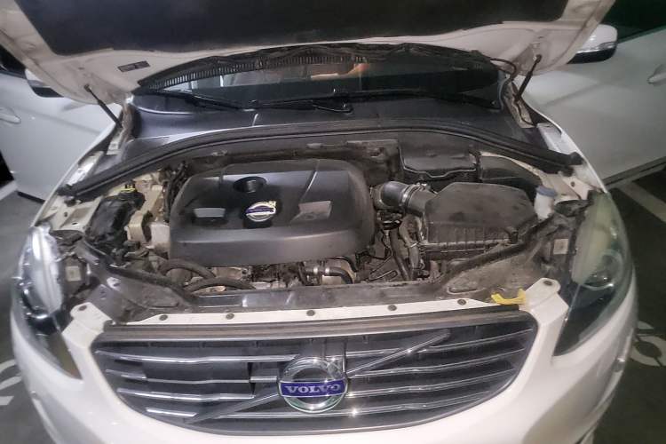 Used Volvo XC60 2014 Restyled T5 Zhiya Edition Engine Bay
