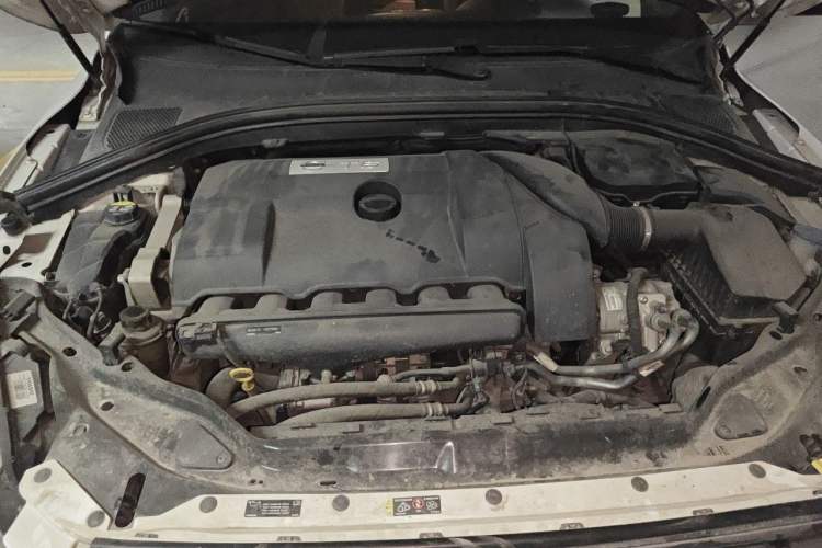 Used Volvo XC60 2014 Restyled T5 Zhiya Edition Engine Bay