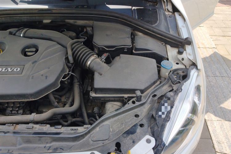 Used Volvo XC60 2014 T5 Zhiyi Edition Engine Bay Left
