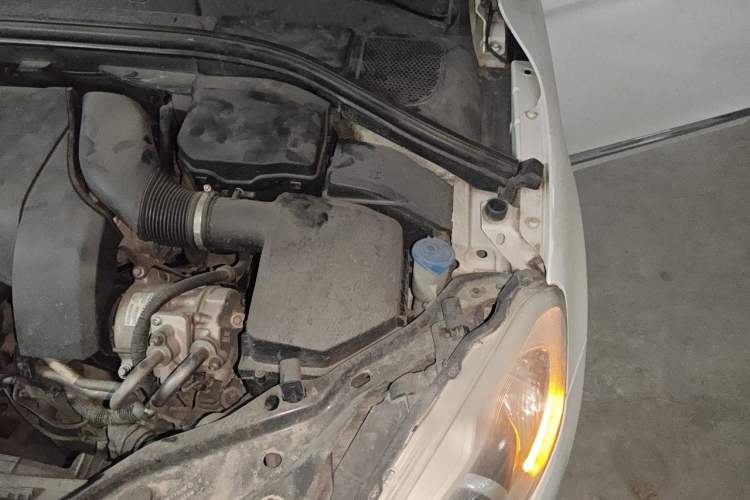 Used Volvo XC60 2014 Restyled T5 Zhiya Edition Engine Bay Left