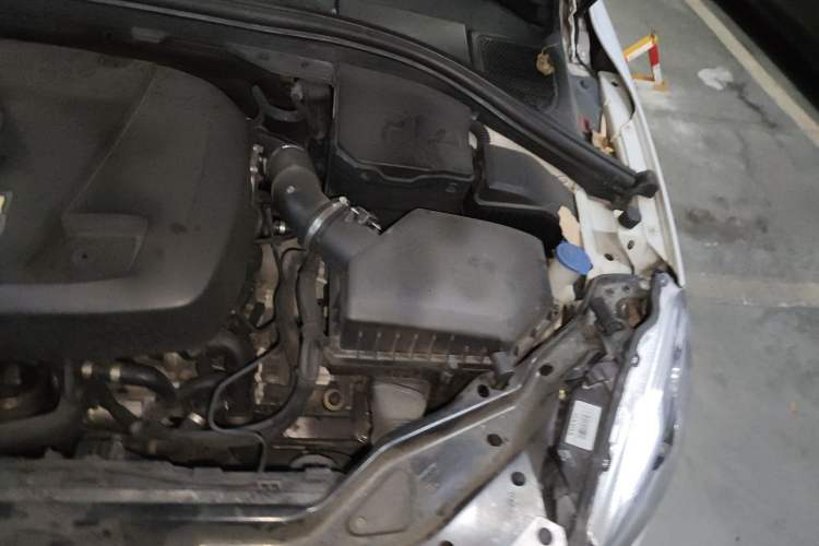 Used Volvo XC60 2014 Restyled T5 Zhiya Edition Engine Bay Left