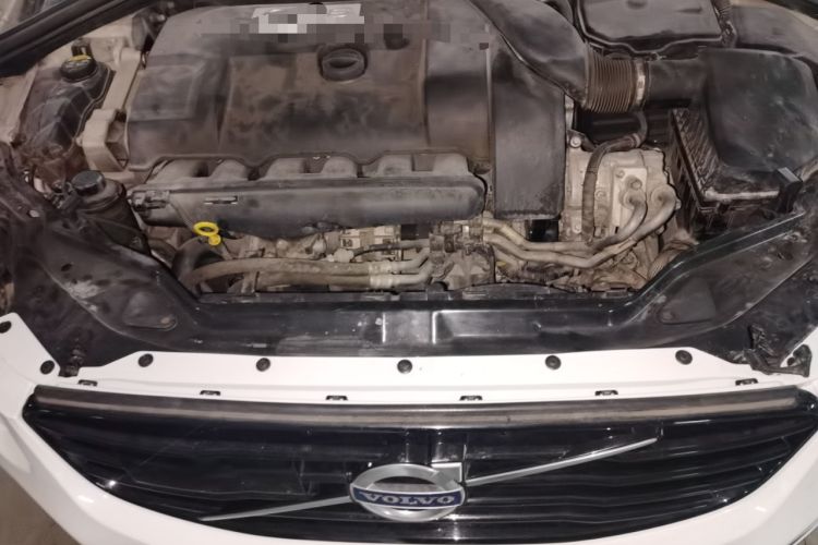 Used Volvo XC60 2014 T6 Zhiyi Edition Engine Bay