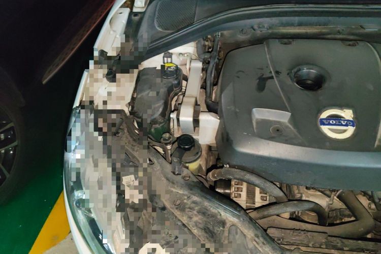 Used Volvo XC60 2014 Restyled T5 Zhiya Edition Engine Bay Right