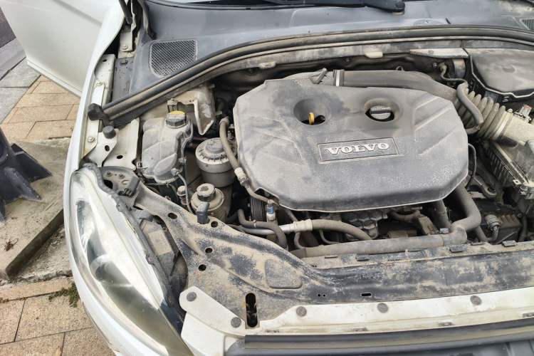 Used Volvo XC60 2014 T5 Zhiyi Edition Engine Bay Right