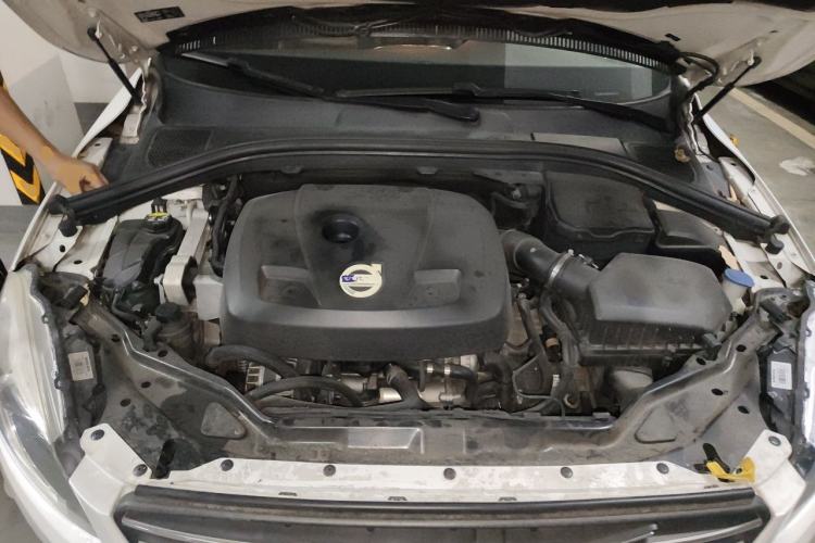 Used Volvo XC60 2014 Restyled T5 Zhiya Edition Engine Bay