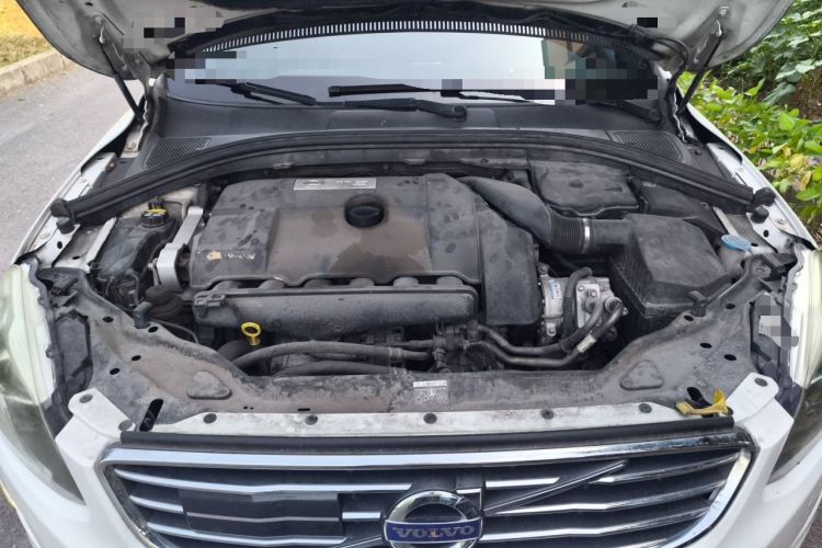 Used Volvo XC60 2014 T6 Zhiyi Edition Engine Bay