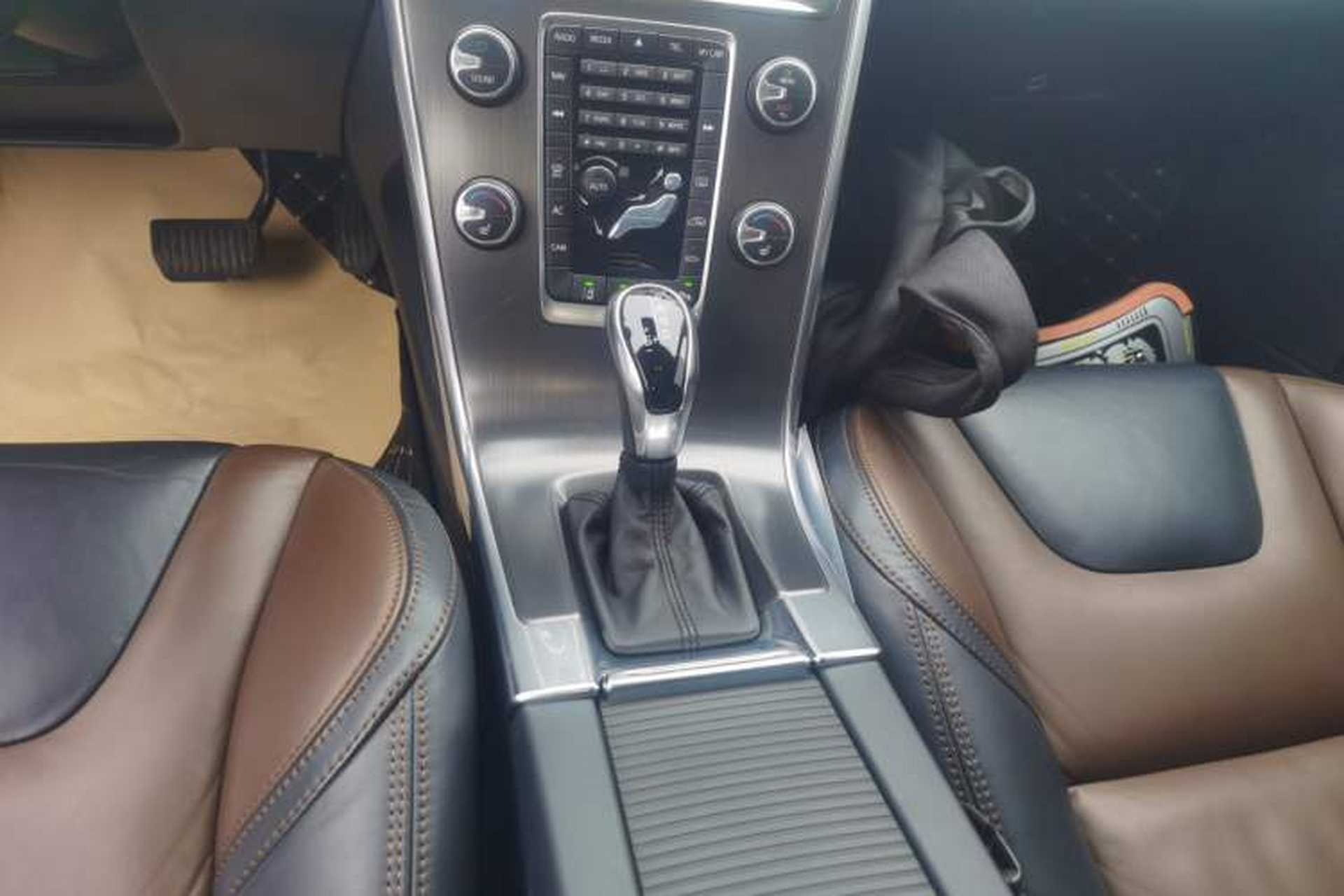 Used Volvo XC60 2014 Restyled T5 Zhiya Edition Gear Lever