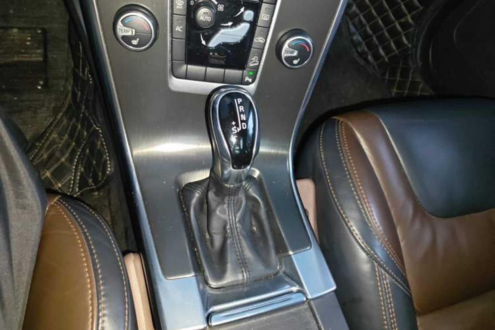 Used Volvo XC60 2014 T6 Zhiyi Edition Gear Lever