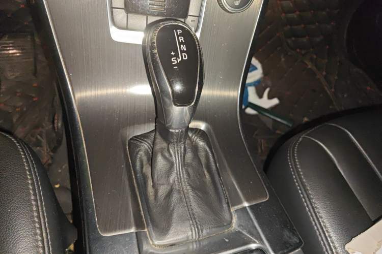 Used Volvo XC60 2014 T5 Zhiyi Edition Gear Lever