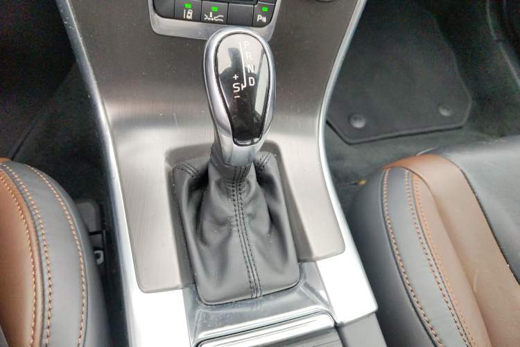 Used Volvo XC60 2014 T5 Zhiya Edition Gear Lever