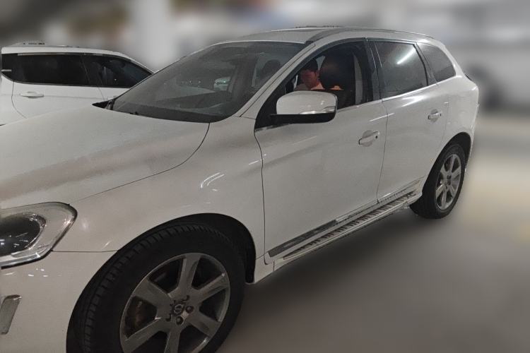 Used Volvo XC60 2014 Restyled T5 Zhiya Edition Guazi used car, China used car export, Used car for sale, Used  cars, Cheapest cars for sale