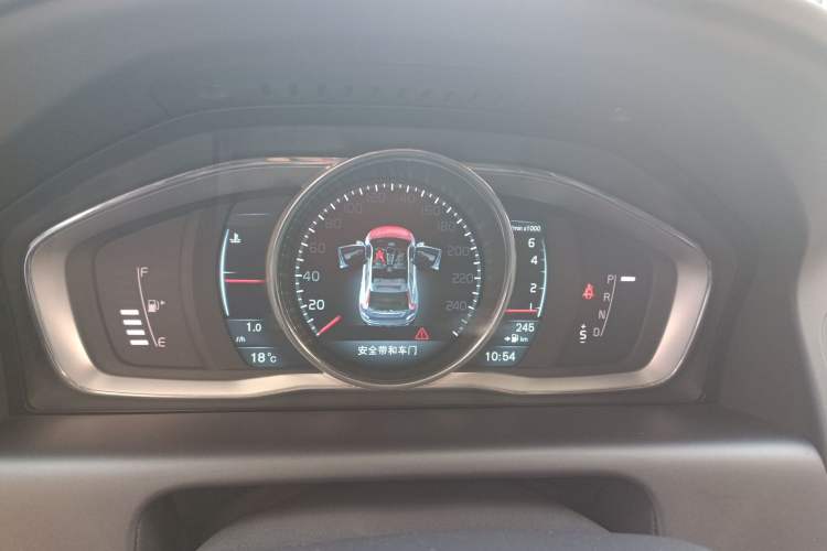 Used Volvo XC60 2014 T6 Zhiyi Edition Instrument Cluster