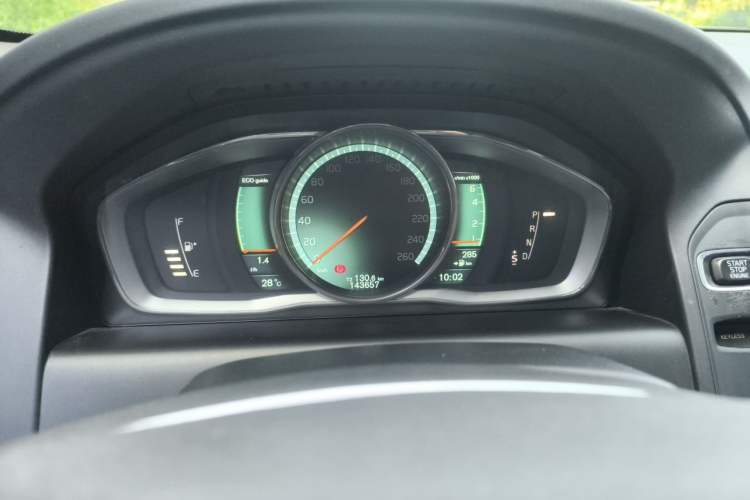 Used Volvo XC60 2014 T6 Zhiyi Edition Instrument Cluster