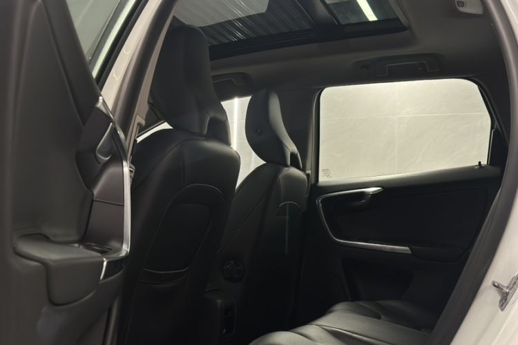 Used Volvo XC60 2014 Facelift T5 Zhiyi Edition Interior 4