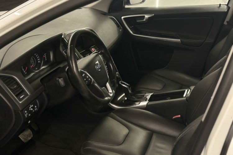 Used Volvo XC60 2014 Facelift T5 Zhiyi Edition Interior 5