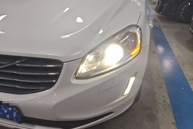 Used Volvo XC60 2014 T5 Zhiyi Edition Left Front Headlight