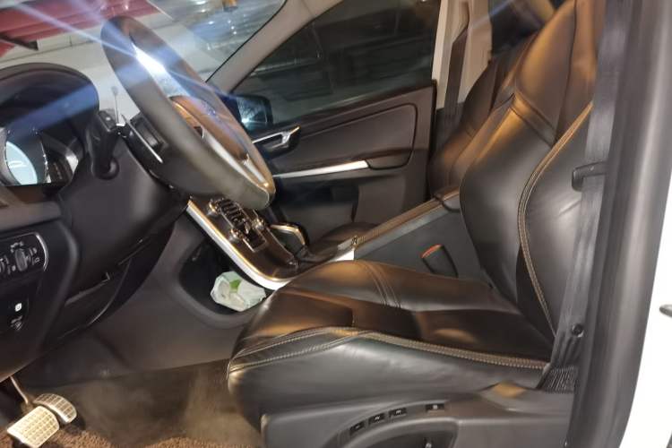 Used Volvo XC60 2014 T6 Zhiyi Edition Left Front Seat
