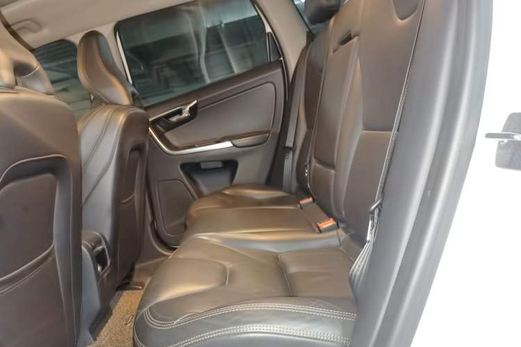 Used Volvo XC60 2014 T6 Zhiyi Edition Left Rear Seat
