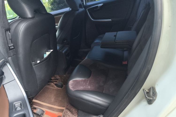 Used Volvo XC60 2014 T6 Zhiyi Edition Left Rear Seat
