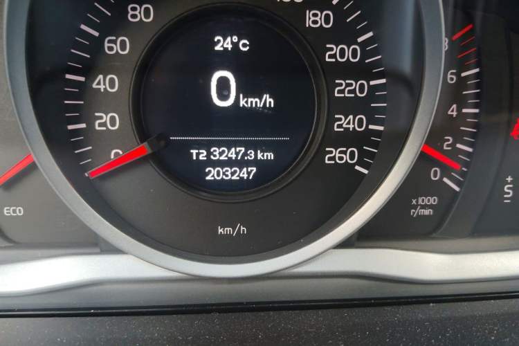 Used Volvo XC60 2014 T5 Zhiyi Edition Odometer Close Up