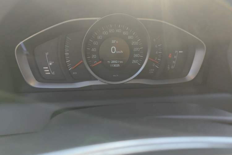 Used Volvo XC60 2014 T5 Zhiyi Edition Odometer Close Up