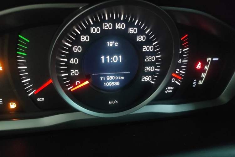 Used Volvo XC60 2014 T5 Zhiyi Edition Odometer Close Up