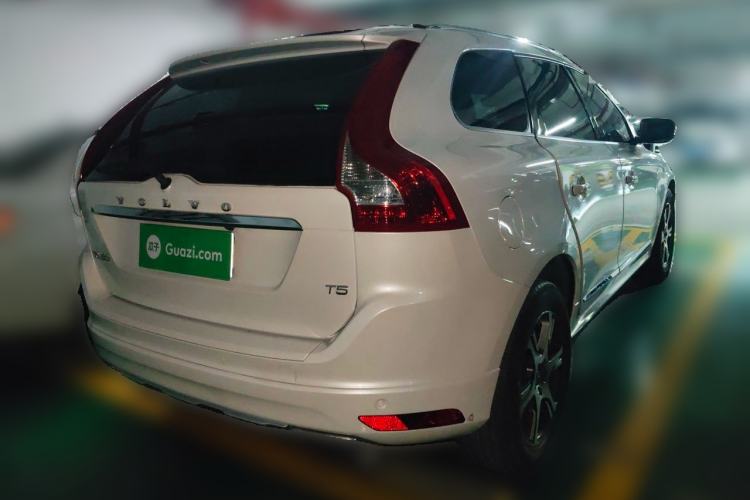 Used Volvo XC60 2014 Restyled T5 Zhiya Edition Rear Right 45 Deg