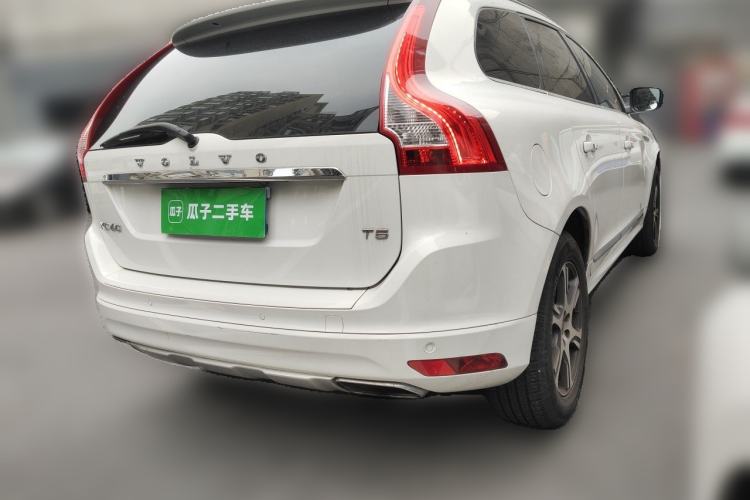 Used Volvo XC60  Rear Right 45 Deg