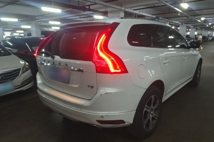 Used Volvo XC60 2014 T5 Zhiyi Edition Rear Right 45 Deg