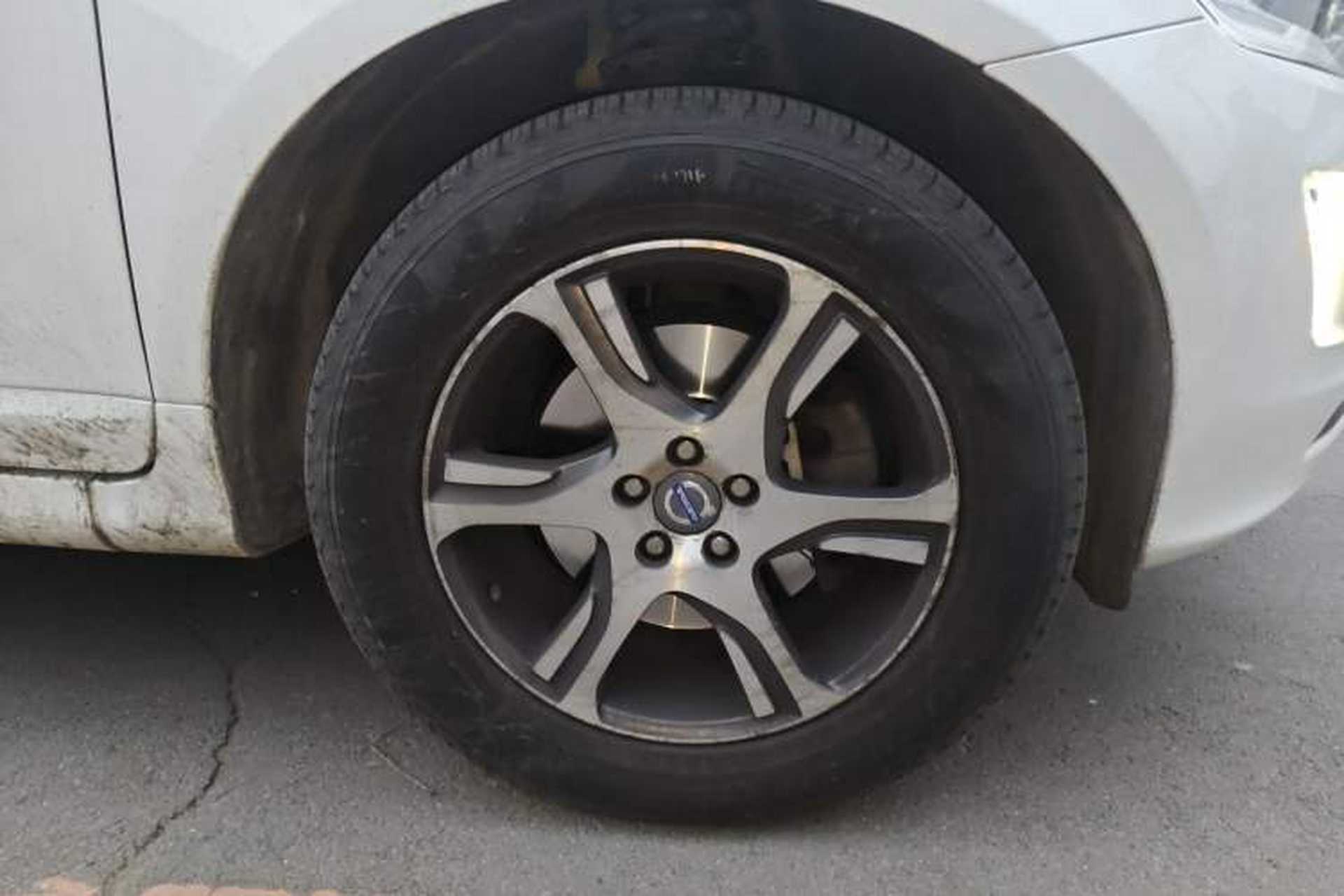 Used Volvo XC60 2014 T5 Zhiyi Edition Right Front Wheel Hub