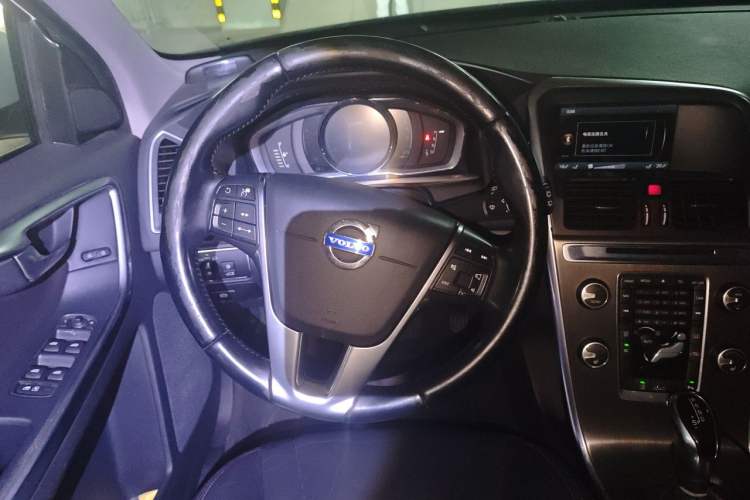 Used Volvo XC60 2014 T5 Zhiya Edition Steering Wheel