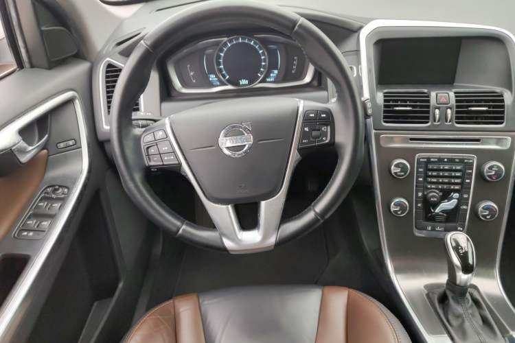 Used Volvo XC60 2014 T5 Zhiya Edition Steering Wheel