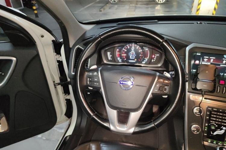 Used Volvo XC60 2014 Restyled T5 Zhiya Edition Steering Wheel