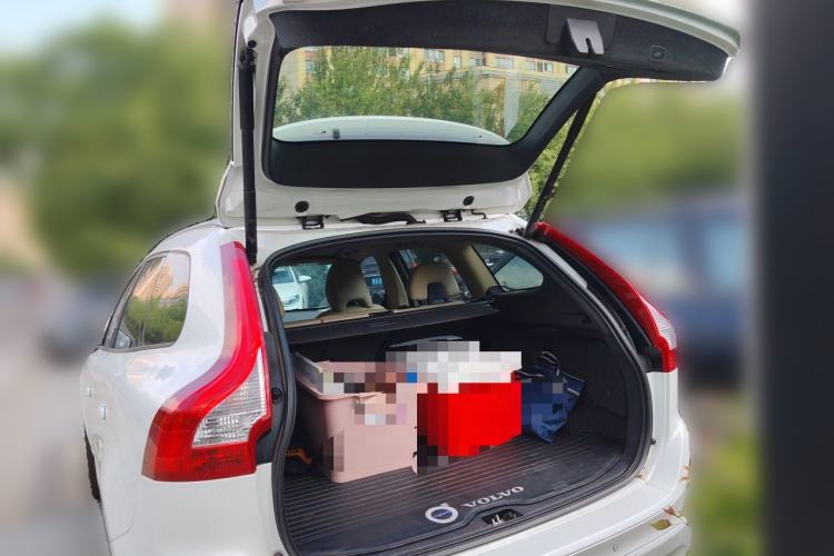 Used Volvo XC60 2014 T5 Zhiyi Edition Trunk