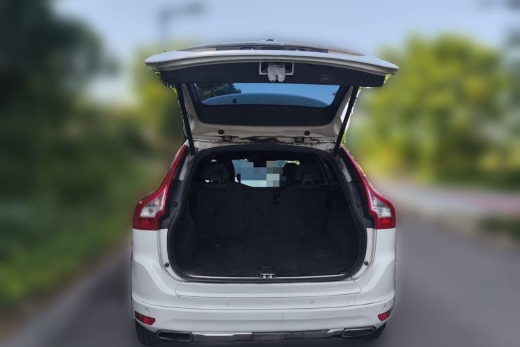 Used Volvo XC60 2014 T6 Zhiyi Edition Trunk