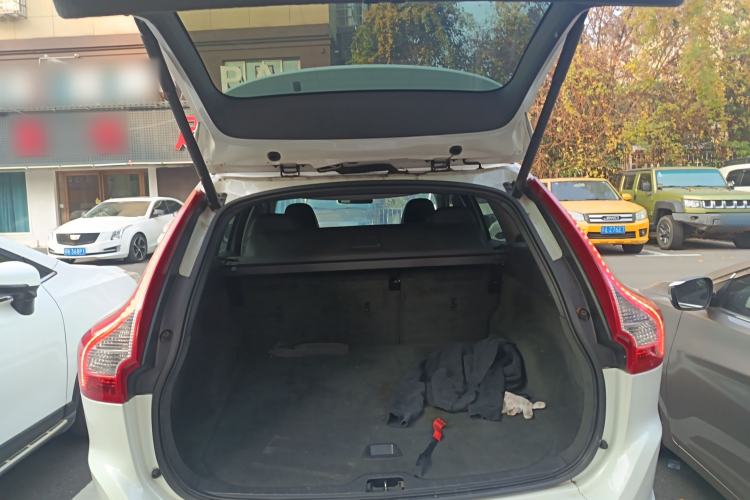 Used Volvo XC60 2014 Facelift T5 Zhiyi Edition Trunk