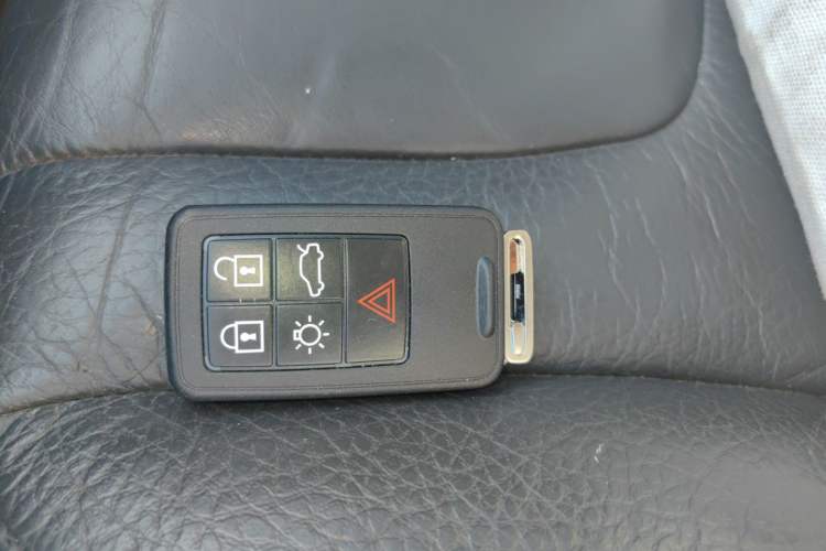 Used Volvo XC60 2014 T5 Zhiyi Edition Vehicle Key