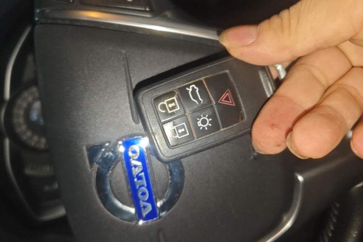 Used Volvo XC60 2014 T5 Zhiyi Edition Vehicle Key