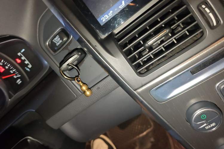 Used Volvo XC60 2014 T5 Zhiyi Edition Vehicle Key