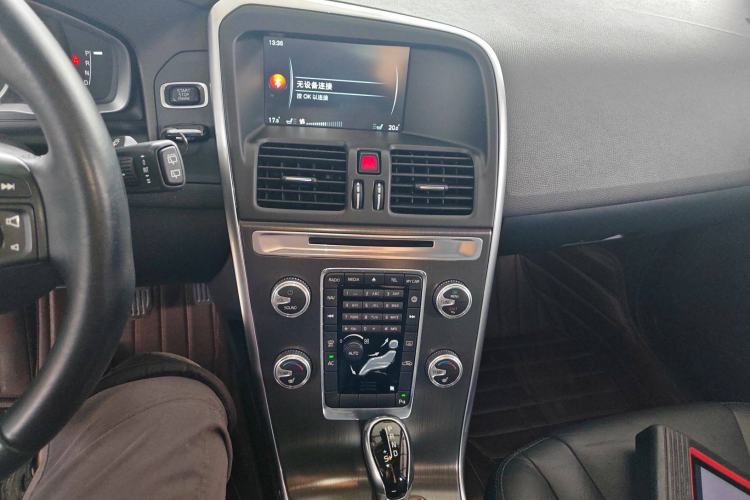 Used Volvo XC60 2014 T5 Zhiyi Edition Audio And AC Panel