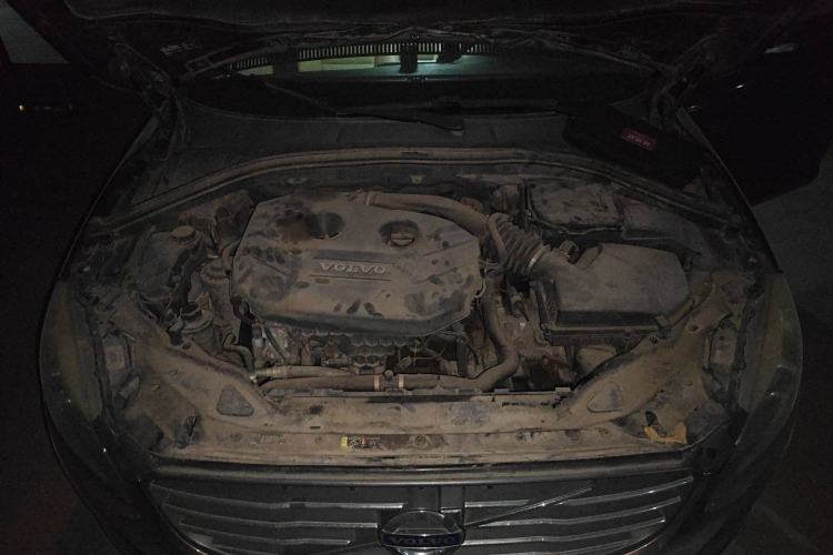 Used Volvo XC60 2014 T5 Zhiyi Edition Engine Bay