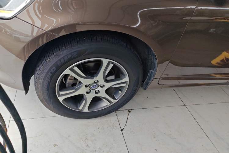 Used Volvo XC60 2014 T5 Zhiyi Edition Exterior 2