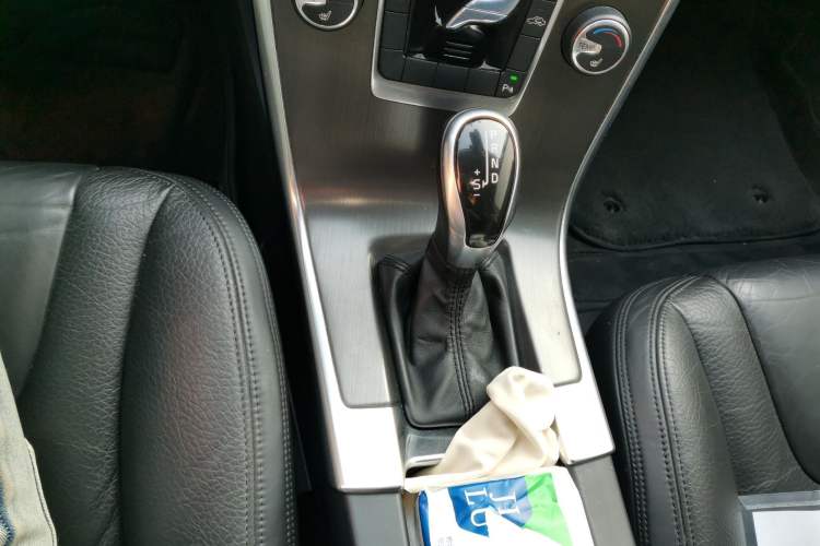 Used Volvo XC60 2014 T5 Zhiyi Edition Gear Lever