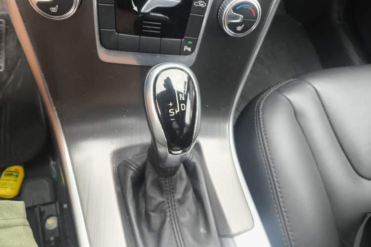 Used Volvo XC60 2014 T5 Zhiyi Edition Gear Lever