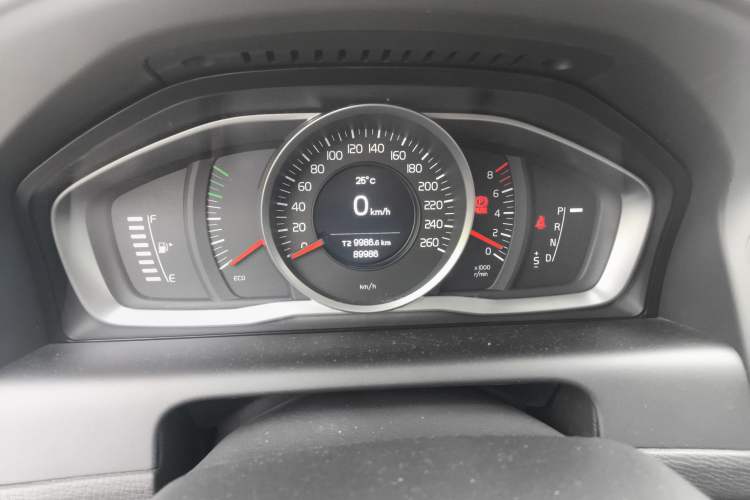 Used Volvo XC60 2014 T5 Zhiyi Edition Instrument Cluster