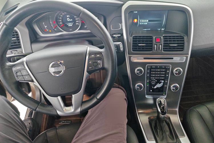 Used Volvo XC60 2014 T5 Zhiyi Edition Interior 2