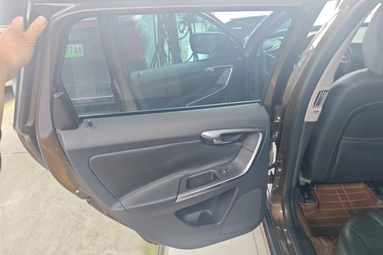 Used Volvo XC60 2014 T5 Zhiyi Edition Interior 8
