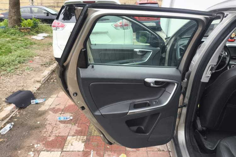 Used Volvo XC60 2014 T5 Zhiyi Edition Left Rear Door Interior
